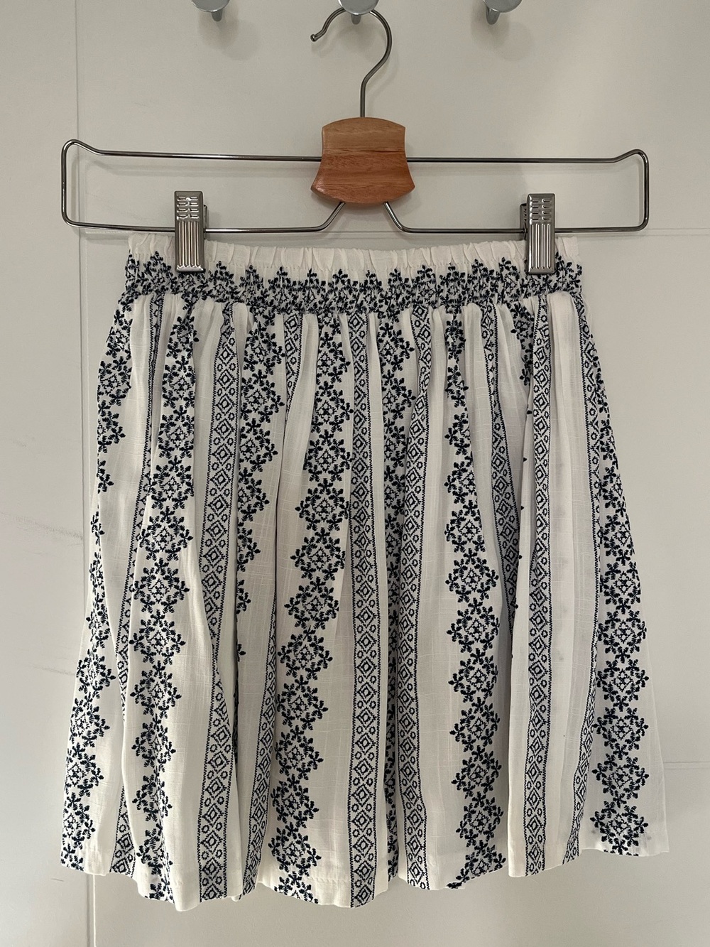White & Navy Patterned Skirt